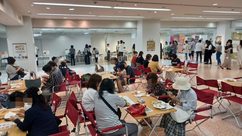 昨年の市民試食審査会の様子